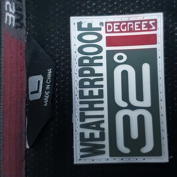 32 degrees weatherproof jacket size large - Picture 3 of 8